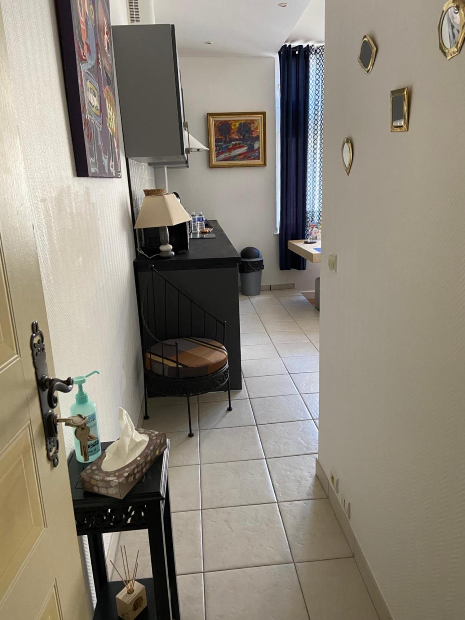 Le Jean Jaures Apartment Троа Екстериор снимка