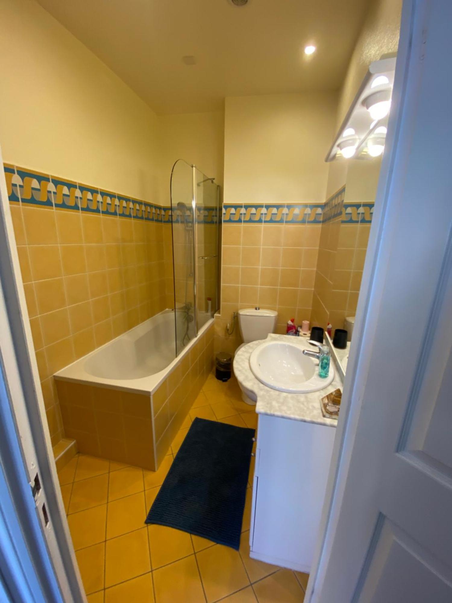 Le Jean Jaures Apartment Троа Екстериор снимка