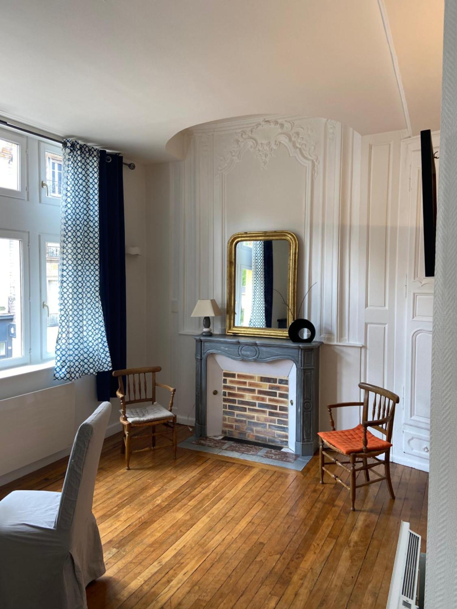 Le Jean Jaures Apartment Троа Екстериор снимка